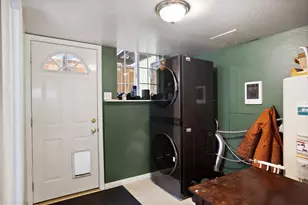 255 Queens Branch Rd, Rogue River, OR 97537 - Photo 28