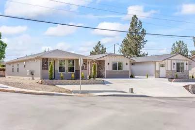 748 SW Madison Street, Madras, OR 97741 - Photo 34