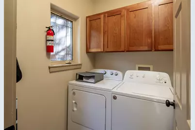 2642 NE Keats Drive, Bend, OR 97701 - Photo 16