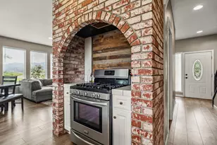 1553 Panoramic Loop, Grants Pass, OR 97527 - Photo 16