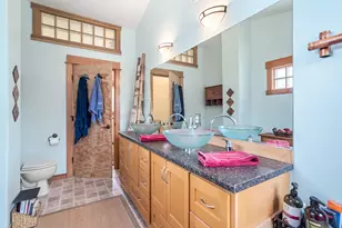 605 W 4th St, Phoenix, OR 97535 - Photo 26