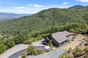 3060 Ashland Mine Rd, Ashland, OR 97520 - Photo 1