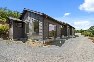 3060 Ashland Mine Rd, Ashland, OR 97520 - Photo 38