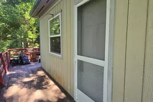 261 Fay Ln, Wolf Creek, OR 97497 - Photo 6