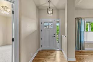 1135 Shake Dr, Central Point, OR 97502 - Photo 18