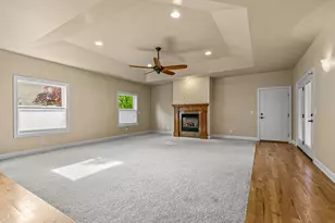 1135 Shake Dr, Central Point, OR 97502 - Photo 12