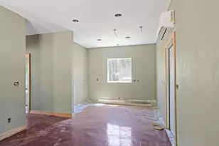 251 W Savage Creek Rd, Grants Pass, OR 97527 - Photo 16