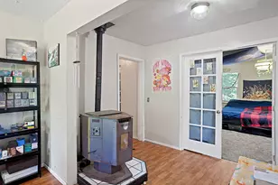 251 W Savage Creek Rd, Grants Pass, OR 97527 - Photo 28