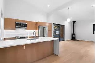 729 W Canopy Wy, Sisters, OR 97759 - Photo 8