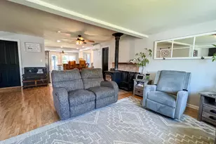 858 E Main St, John Day, OR 97845 - Photo 2