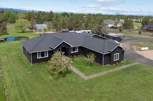 62705 Hamby Rd, Bend, OR 97701 - Photo 2