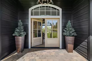 62705 Hamby Rd, Bend, OR 97701 - Photo 4