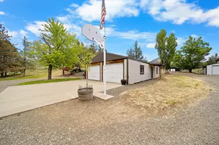 33817 Gage Rd, Mitchell, OR 97750 - Photo 32