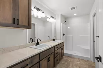 1865 Gabriel Way, Medford, OR 97501 - Photo 12