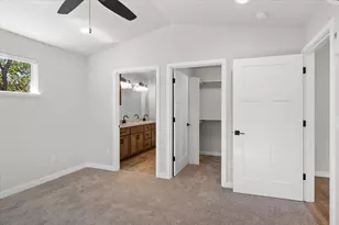 1865 Gabriel Way, Medford, OR 97501 - Photo 10