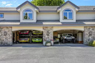 67480 Cloverdale Rd, Bend, OR 97703 - Photo 70