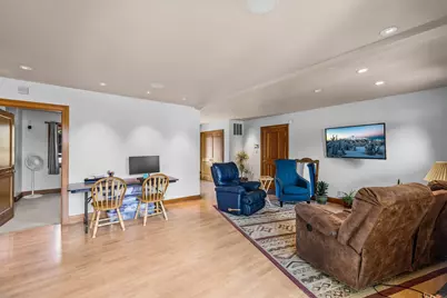 67480 Cloverdale Road, Bend, OR 97703 - Photo 44