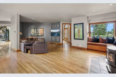 67480 Cloverdale Road, Bend, OR 97703 - Photo 16