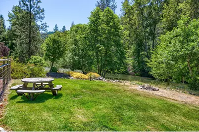13719 Highway 238, Jacksonville, OR 97530 - Photo 10