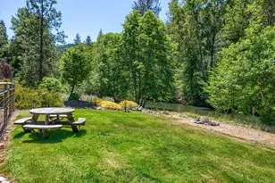 13719 Hwy 238, Jacksonville, OR 97530 - Photo 10