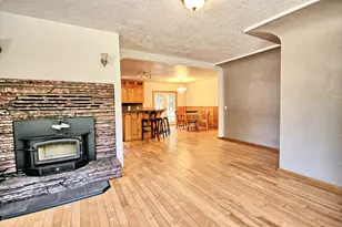 199 Powell Creek Rd, Williams, OR 97544 - Photo 18