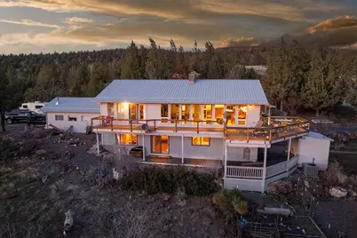 950 NE Washington Place, Prineville, OR 97754 - Photo 1