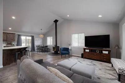 55659 Swan Road, Bend, OR 97707 - Photo 4
