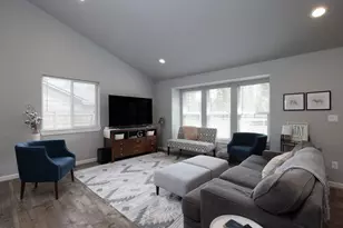 55659 Swan Rd, Bend, OR 97707 - Photo 6