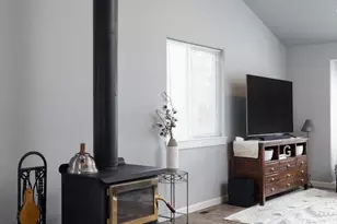 55659 Swan Rd, Bend, OR 97707 - Photo 6