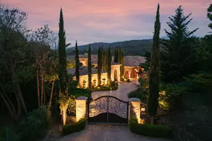 321 Pair A Dice Ranch Rd, Jacksonville, OR 97530 - Photo 2