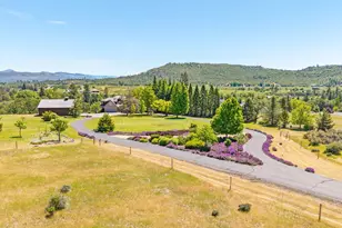 13334 Modoc Rd, White City, OR 97503 - Photo 2