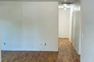 236 S Caves Ave, Cave Junction, OR 97523 - Photo 8