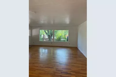 236 S Caves Avenue, Cave Junction, OR 97523 - Photo 10