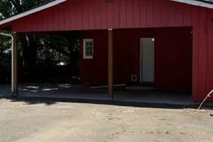 236 S Caves Ave, Cave Junction, OR 97523 - Photo 4