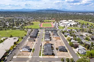 21134 NE Beall Dr, Bend, OR 97701 - Photo 42