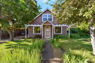 1040 E Main St, Ashland, OR 97520 - Photo 1