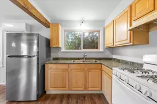 1040 E Main St, Ashland, OR 97520 - Photo 8