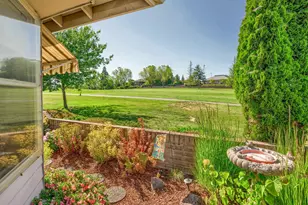 3227 Chandler Egan Dr, Medford, OR 97504 - Photo 2