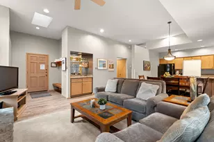 57357 Beaver Ridge Loop, Sunriver, OR 97707 - Photo 2