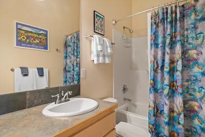 568 W Jefferson Avenue, Sisters, OR 97759 - Photo 16