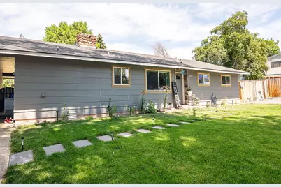 440 NE Chestnut Street, Madras, OR 97741 - Photo 26