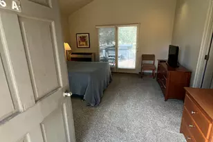 1987 Redtail Hawk Dr, Redmond, OR 97756 - Photo 4