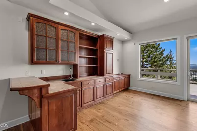 1166 NW Redfield Circle, Bend, OR 97703 - Photo 10