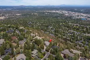 1166 NW Redfield Cir, Bend, OR 97703 - Photo 56