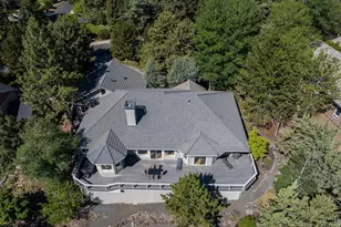 1166 NW Redfield Cir, Bend, OR 97703 - Photo 36