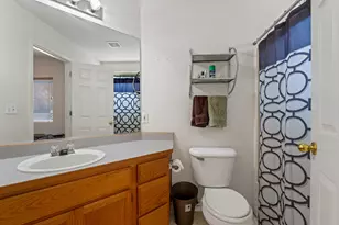 1986 SW Betty Ln, Grants Pass, OR 97526 - Photo 14