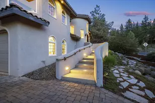 2279 NW Putnam Rd, Bend, OR 97703 - Photo 4