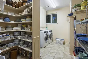 2279 NW Putnam Rd, Bend, OR 97703 - Photo 46