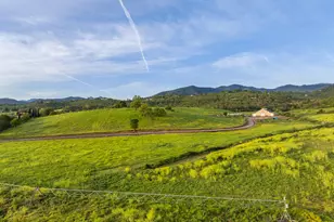 939 Carpenter Hill Rd, Medford, OR 97501 - Photo 14