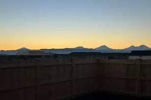 4082 SW 38th Place, Redmond, OR 97756 - Photo 2